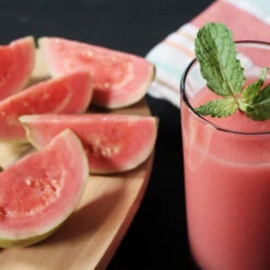 Tropical Pink Guava Tree -Evergreen Trees Sales Store Pink Guava 3